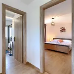 Kosic By Interhome Vakantiehuis