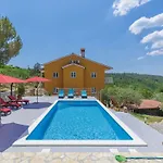 Kosic By Interhome Vakantiehuis Trget