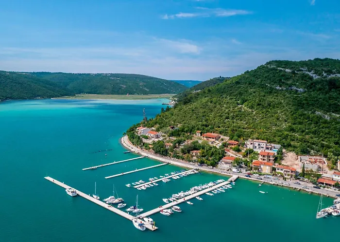 Сasa de vacaciones Kosic By Interhome Trget