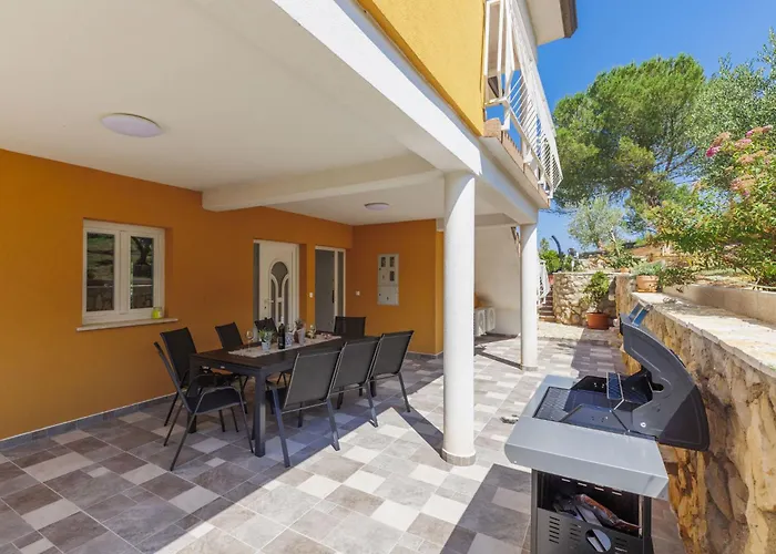 Сasa de vacaciones Kosic By Interhome *