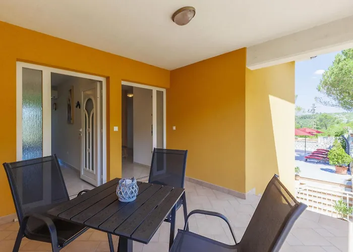 Semesterbostad Kosic By Interhome